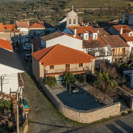 Casa D'amêndoa * Felgar